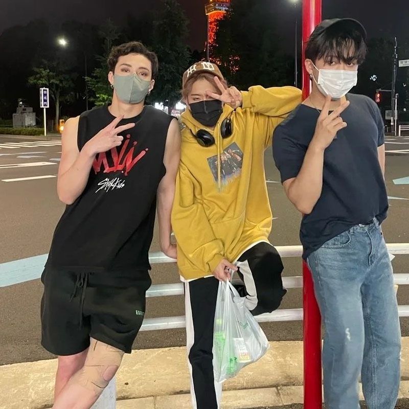 STRAY KIDS MERCH Tシャツ 綿100%