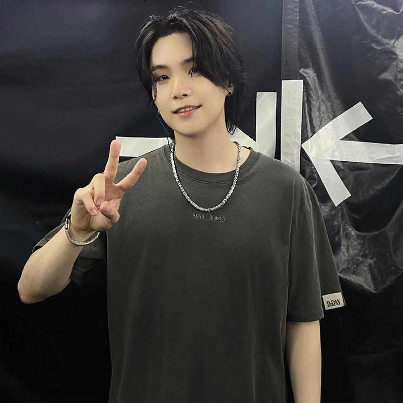 Tシャツ SUGA D'DAY AGUST D 綿100％（黒とグレー）