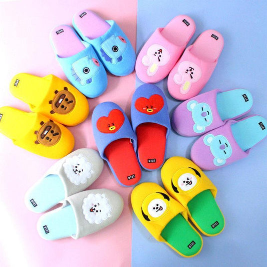 BT21 刺繍入りぬいぐるみスリッパ