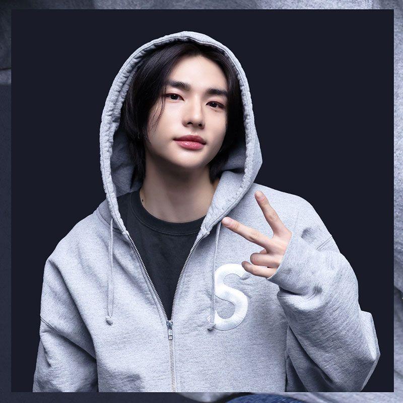 STRAY KIDS ヒョンジン フーディー