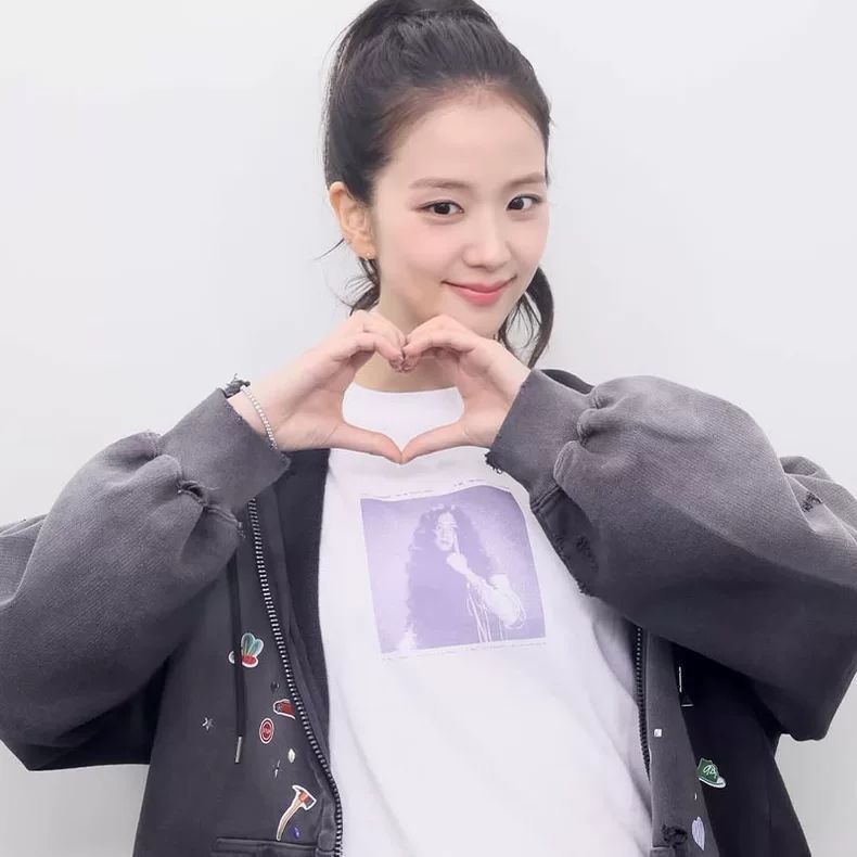 JISOO Tシャツ (BLACKPINK) 100%コットン