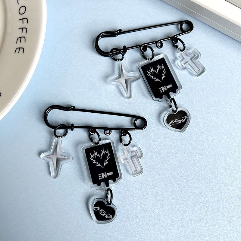 エンハイペンブローチ