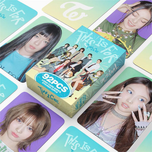 フォトカード TWICE こちらは92枚セットです（フォトカード60枚＋ステッカー32枚）