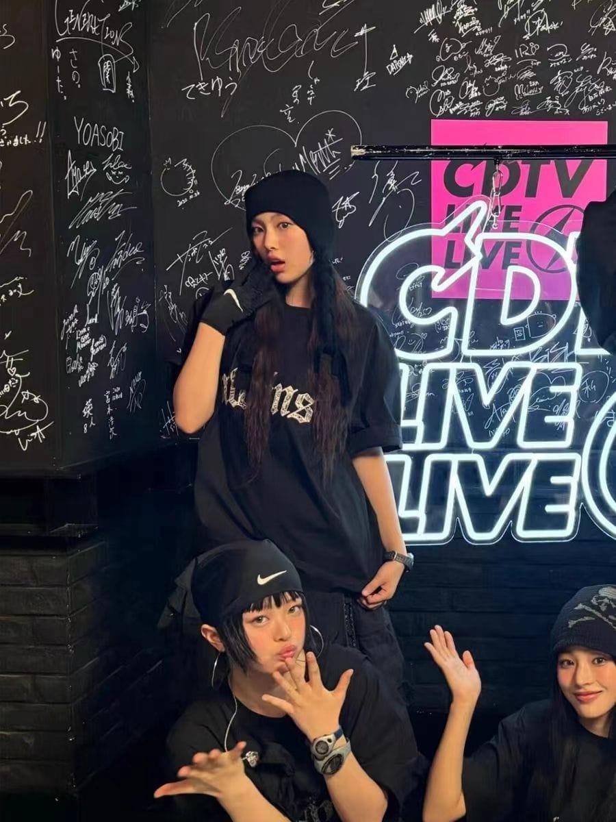 NEWJEANS Tシャツ 綿100%