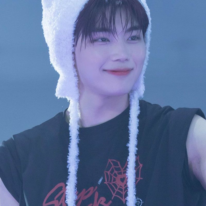 ZB1 ゼロベースワン Tシャツ 100%コットン