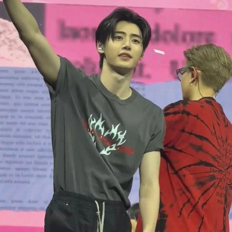 ENHYPEN Tシャツ 2025 WALK THE LINE 100%コットン