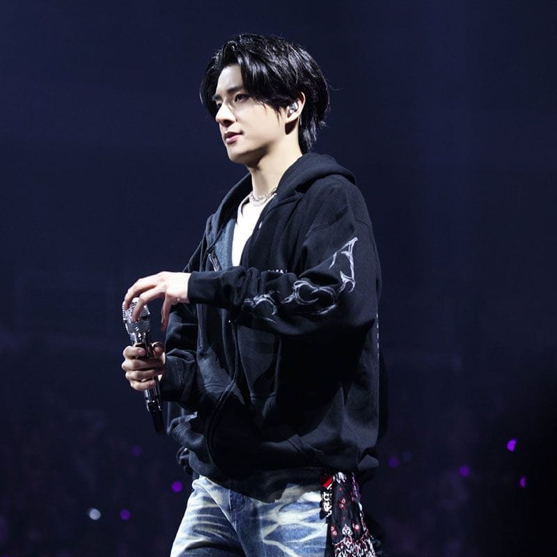 ENHYPEN フーディー ウォーク・ザ・ライン 2025