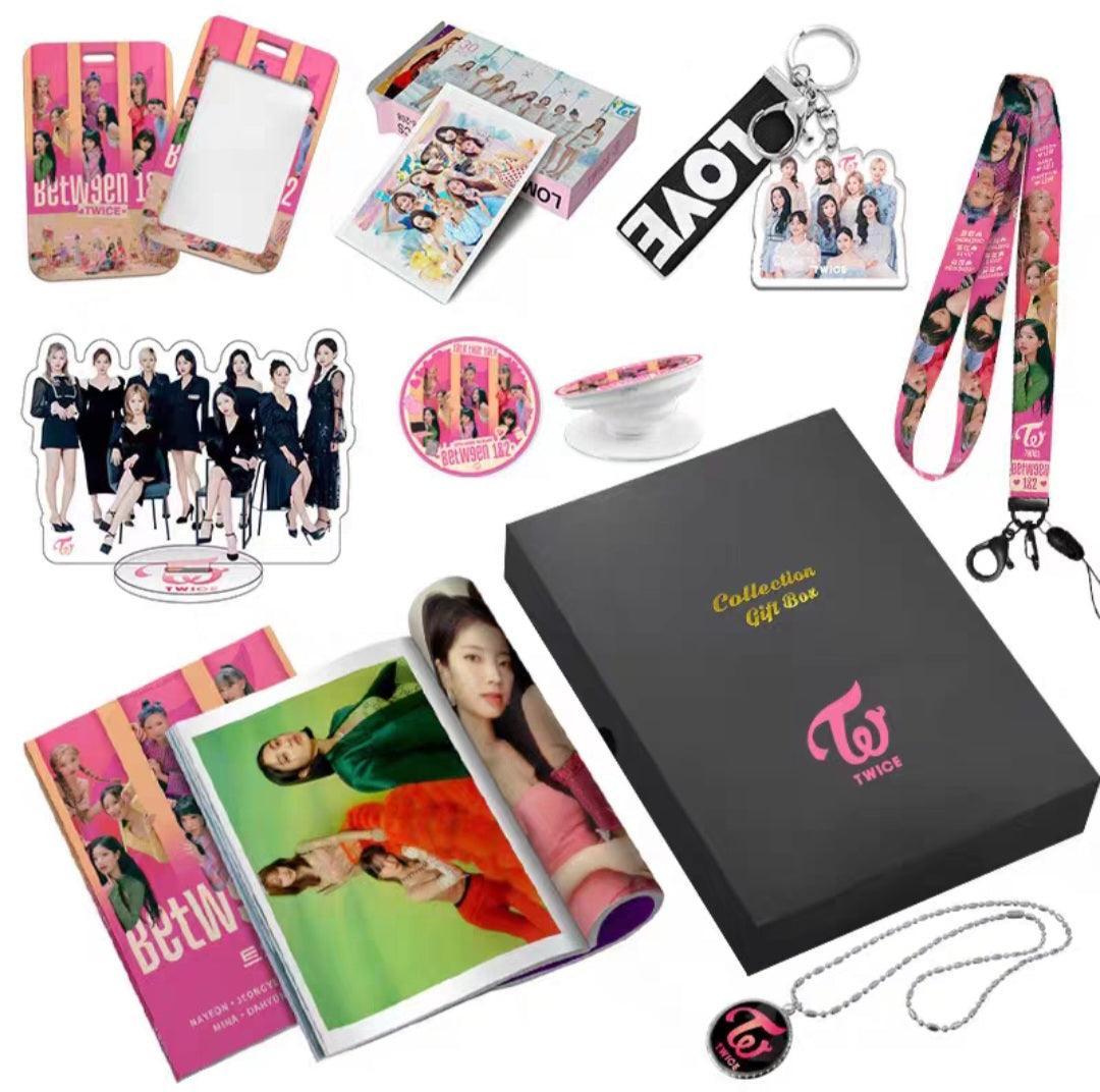 フォトブック、フォトカード、ネックレス、ポップソケッツ、その他グッズ付きキット（各種グループ！✨）