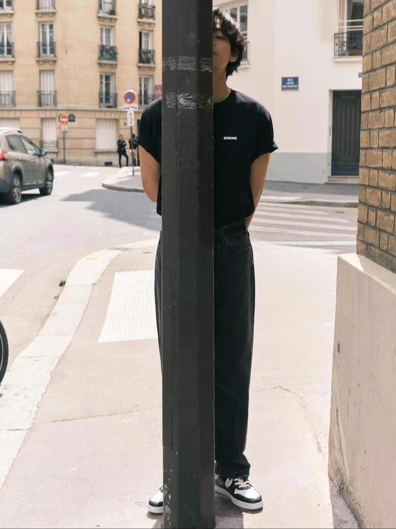 BTS グッズ V Tシャツ 100% コットン